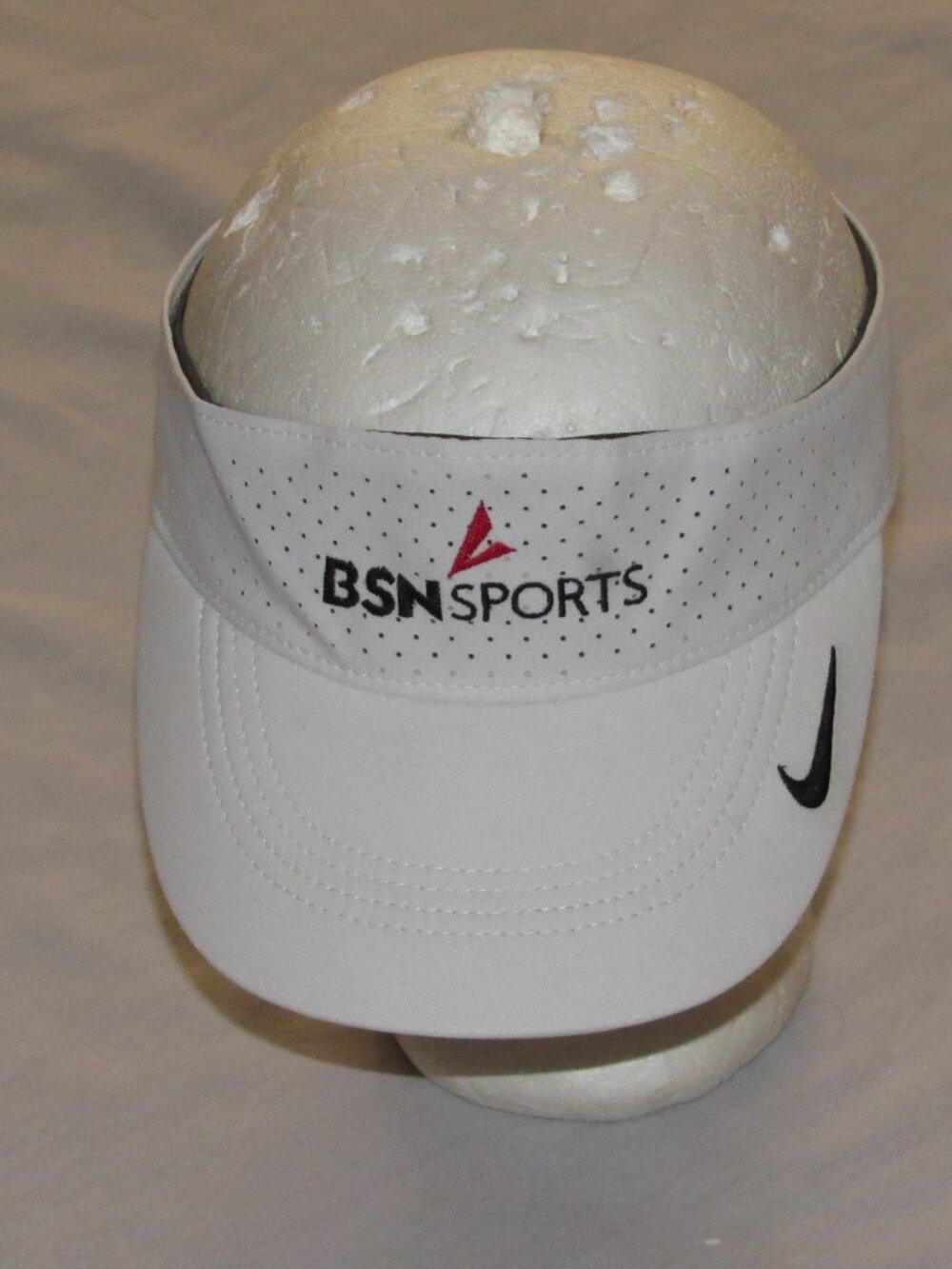 NWT NIKE Dri-Fit Aero Bill BSN Sports Visor Hat Adult One Size Adjustable